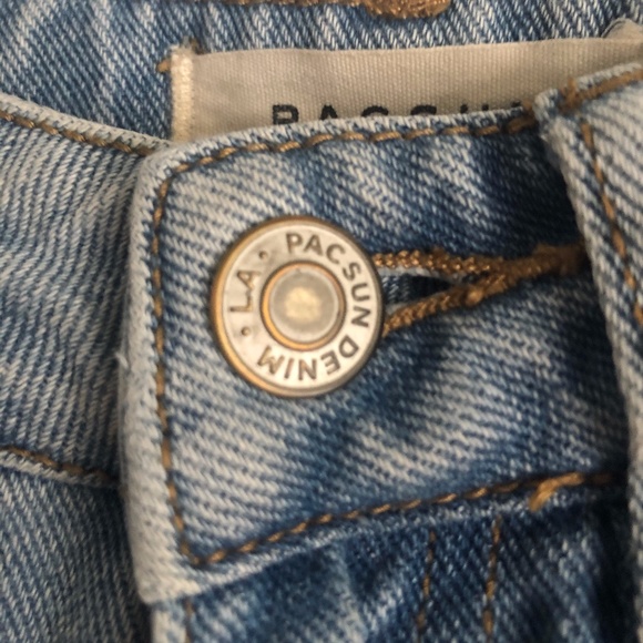 Pacsun Denim Mom Shorts!!! - Picture 2 of 5